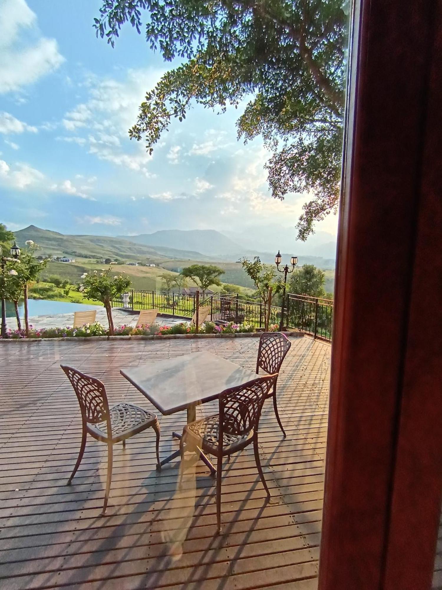 Inkungu Lodge Champagne Valley المظهر الخارجي الصورة
