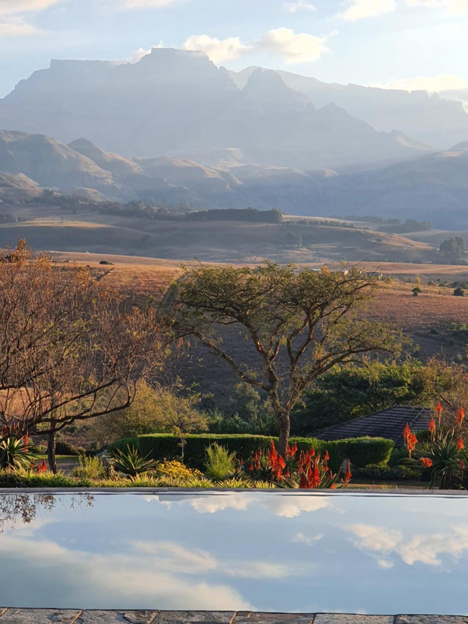 Inkungu Lodge Champagne Valley المظهر الخارجي الصورة